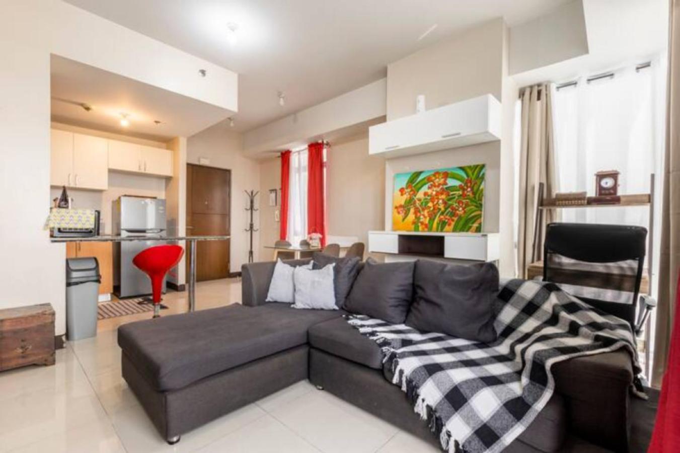 Great View With Balcony In Araneta Center Apartment Manila Exterior photo