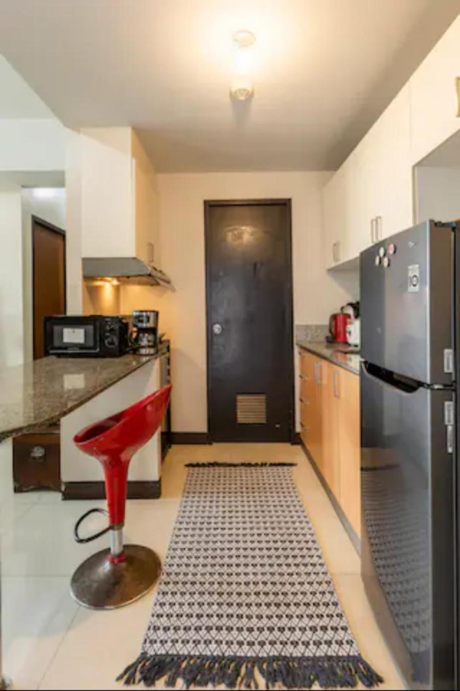 Great View With Balcony In Araneta Center Apartment Manila Exterior photo