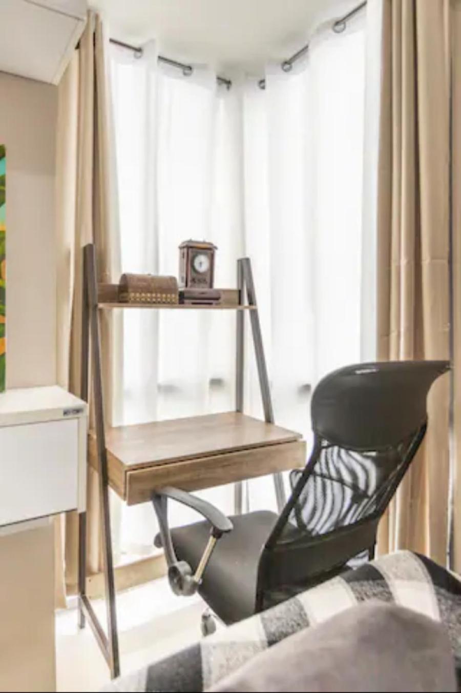 Great View With Balcony In Araneta Center Apartment Manila Exterior photo